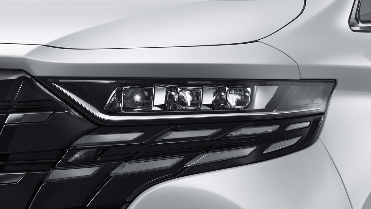 Sharp LED Headlamp Rental Toyota Alphard