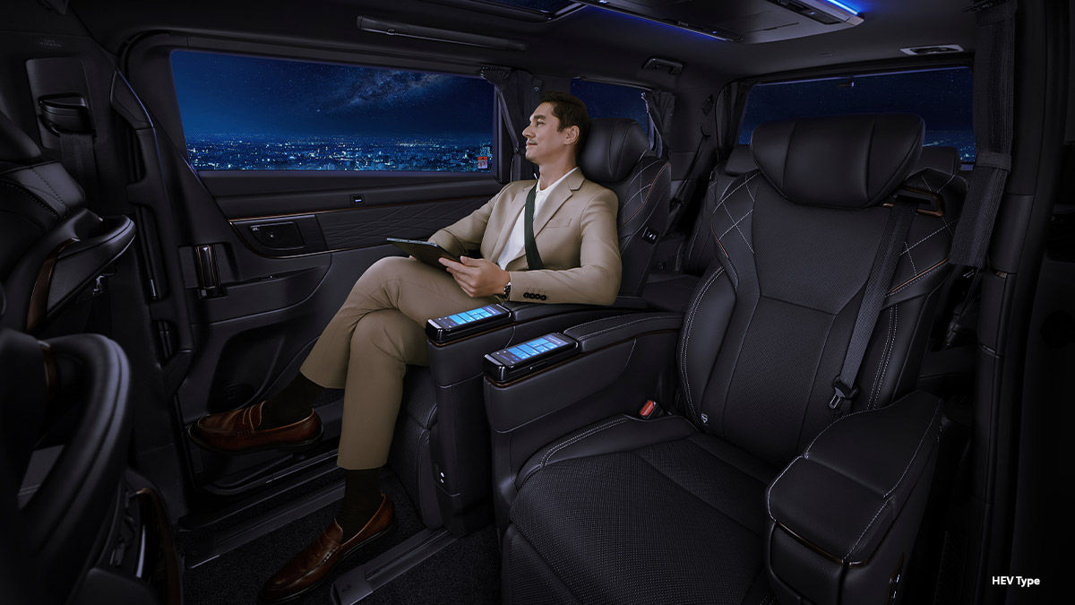 Interior 3 Rental Toyota Alphard