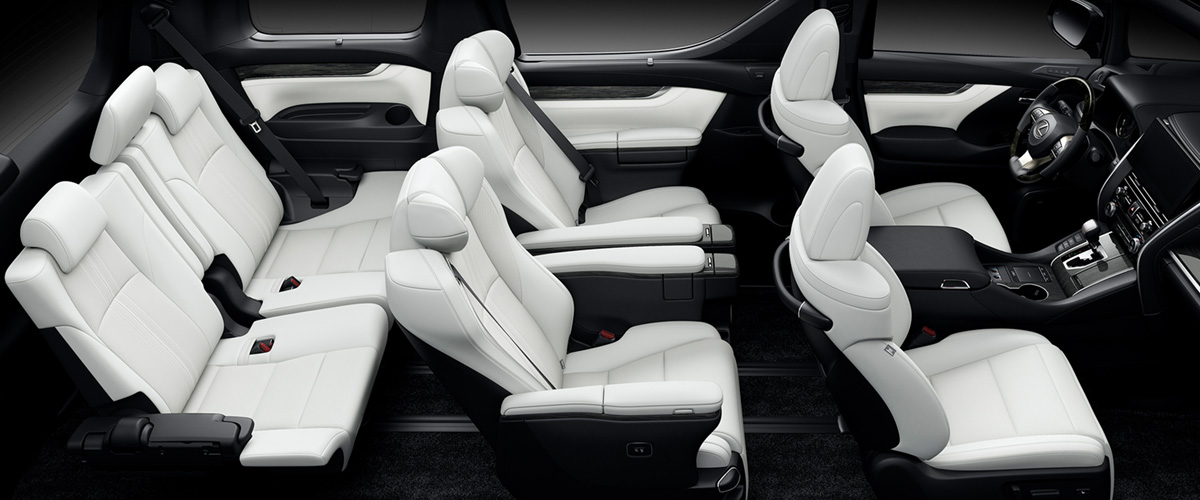 Lexus LM 350 Interior